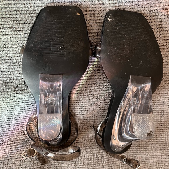 Fashion Nova Black Wedge Heels Size 6 - Picture 4 of 5